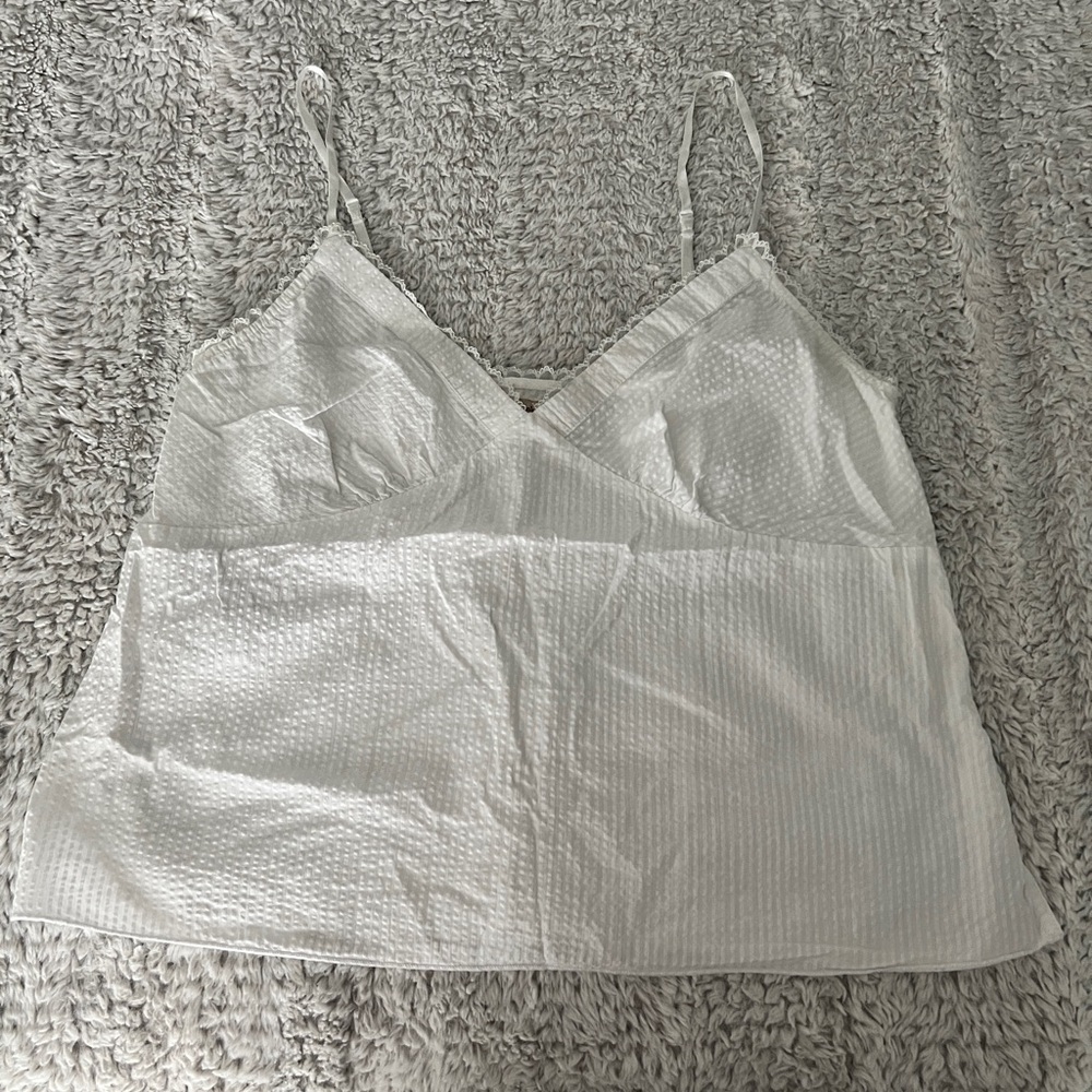 SOLD ❤️ Abercrombie Tank
